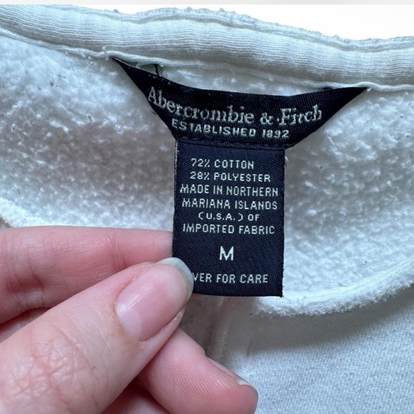 Abercrombie and Fitch Vintage Y2K Sweatshirt - Picture 5 of 8
